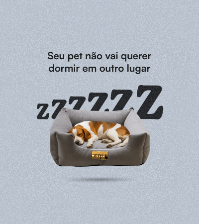 Um cachorro Beagle desfruta de um sono profundo em uma cama pet de luxo vendido na Camas.pet, uma caminha tão confortável que ele não vai querer dormir em outro lugar.